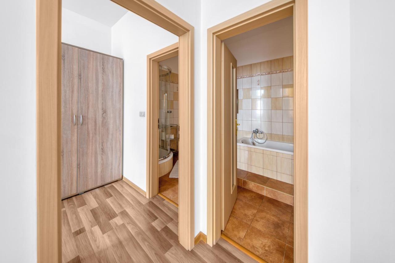 Pb Apartments Spisska Nova Ves Ngoại thất bức ảnh