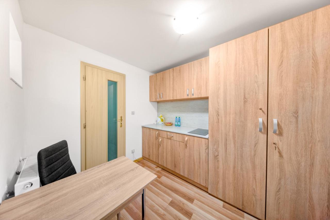 Pb Apartments Spisska Nova Ves Ngoại thất bức ảnh